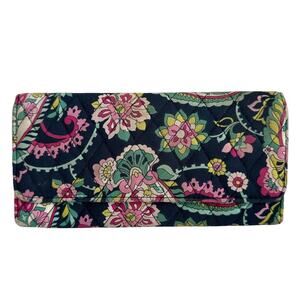 Vera Bradley Petal Paisley Tri-Fold Wallet Large Magnetic Clutch Organizer Wear